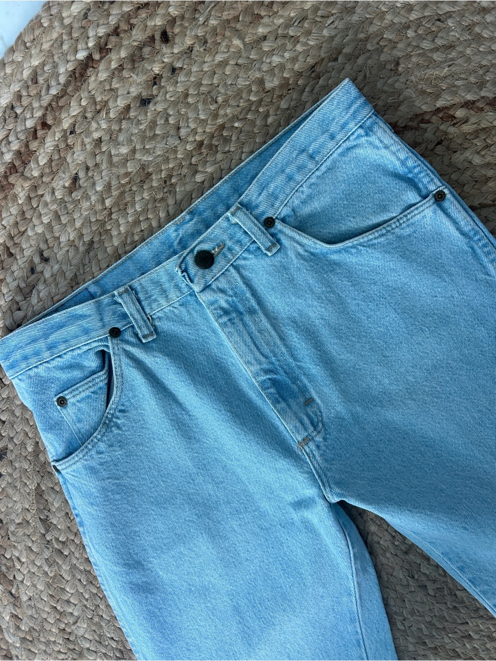 Made in USA 32 x 30 Vintage Wrangler Jeans Light Blue 100% Cotton Straight Leg - Picture 4 of 6